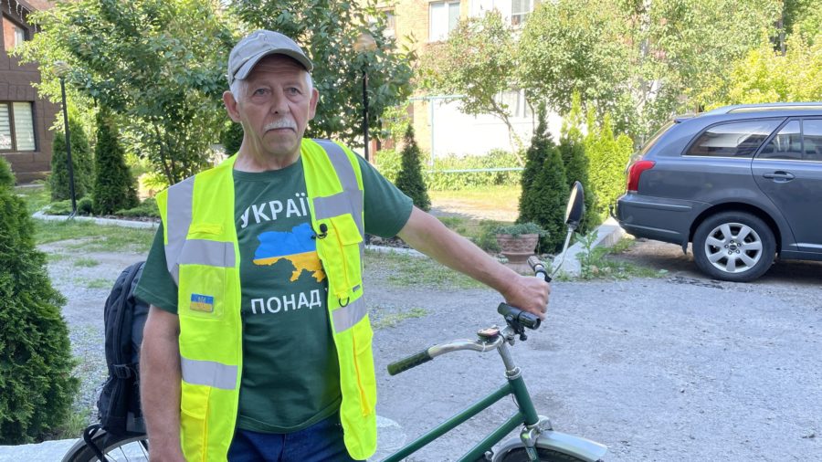 64-річний житель Полтавщини завершив велопробіг, завдяки якому зібрав понад мільйон гривень на ЗСУ