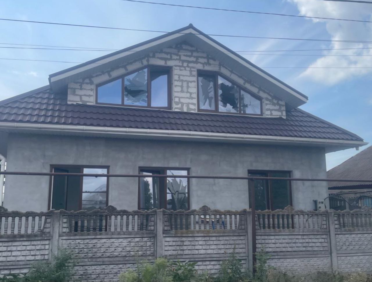 Новий артобстріл Нікополя на Дніпропетровщині: загинула людина, ще одна поранена