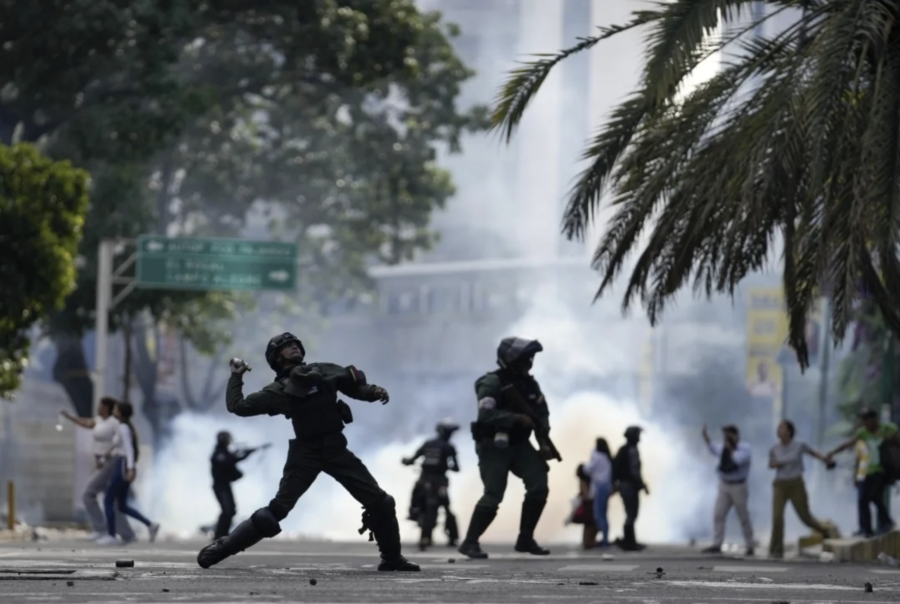 Венесуелу охопили масові протести після оголошення результатів виборів