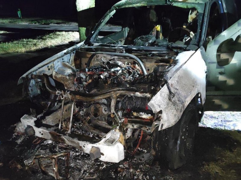 У Харкові чоловіки підпалили автівку військового ЗСУ на замовлення російської спецслужби